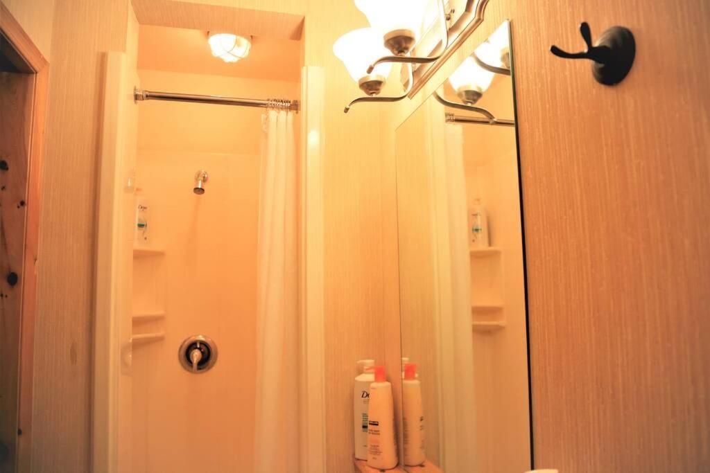 Mountainview -Privatechalet Sleep7- 5Min To Dt Vacation Home 캔모어 외부 사진